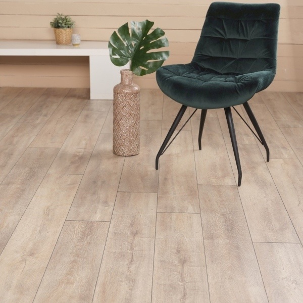 Kronotex laminaat 8mm plank 4982 Oriental Oak Beige