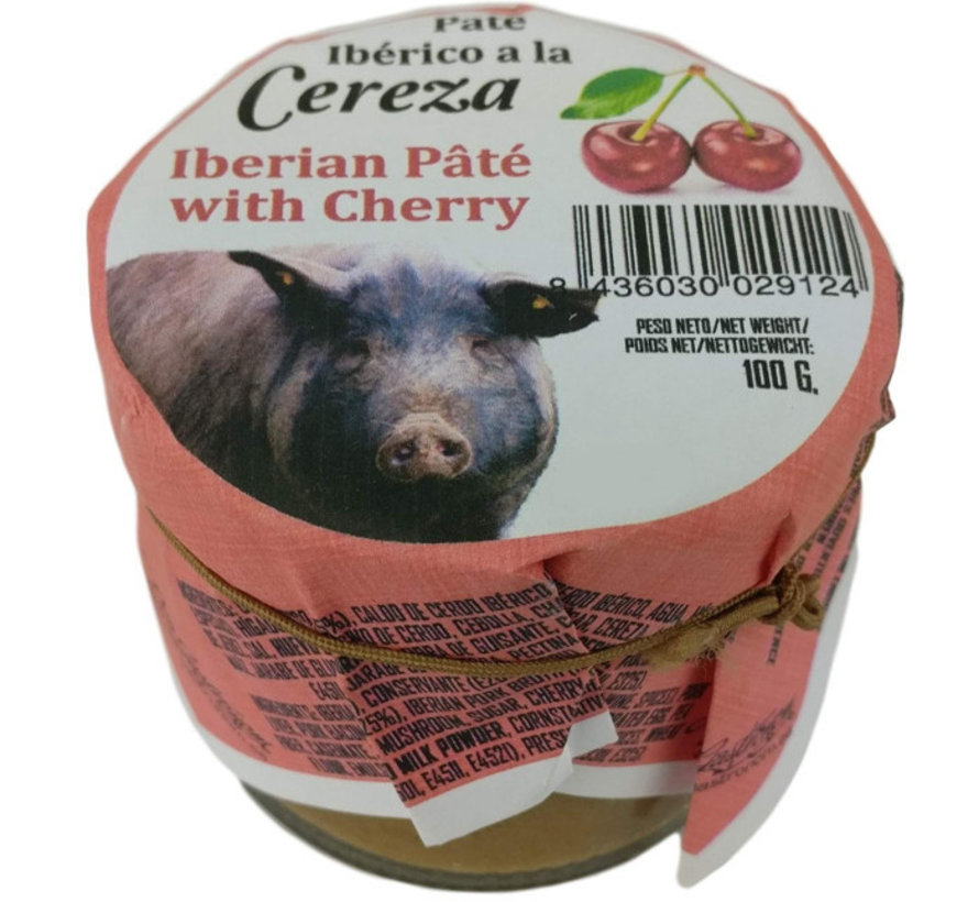 Spaanse pate van iberico zwijn met kersen