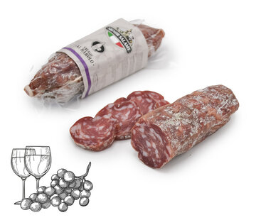 Salami met Barolo wijn vacuum verpakt