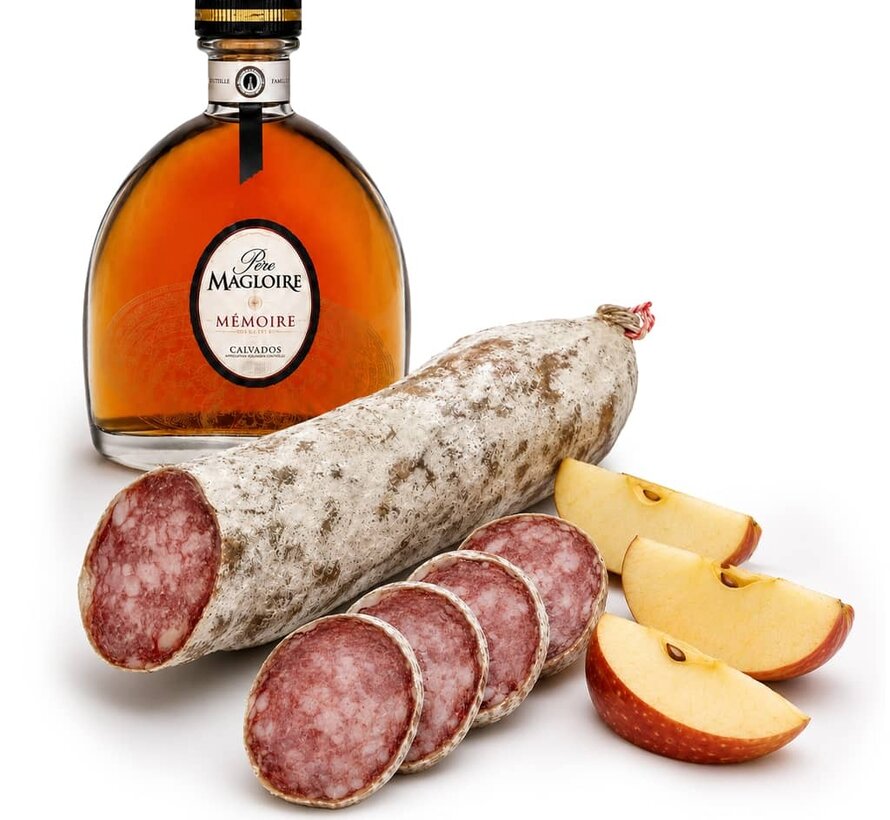 Gedroogde worst met Calvados en appel (Per 6 stuks)
