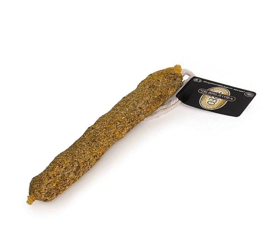 Spaanse fuet omhuld met verse knoflook