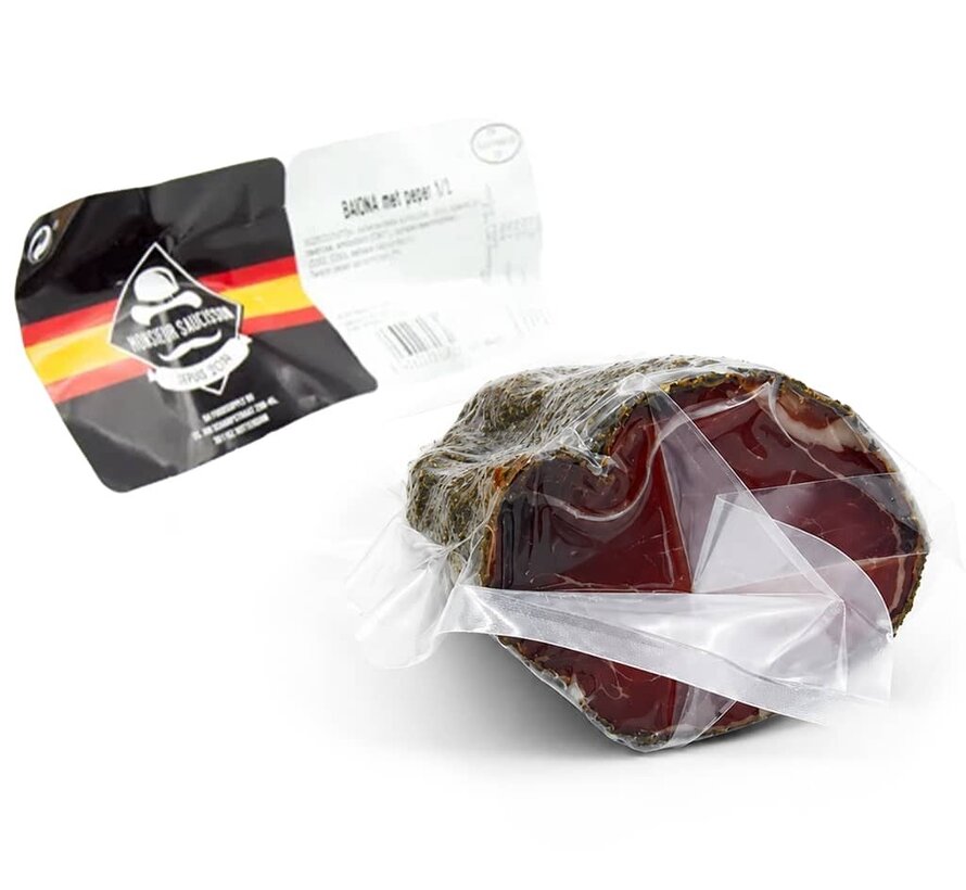 Gedroogde Spaanse halve ham omhuld met zwarte peper (Per stuk)