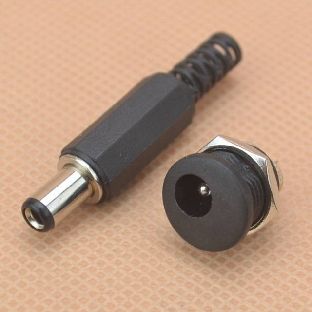 DC Power plug and connector 2.1 x 5.5 mm