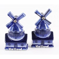 Typisch Hollands Salt and pepper set