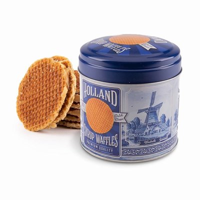 Matix Stroopwafels in a still life - Delft blue tin - Holland