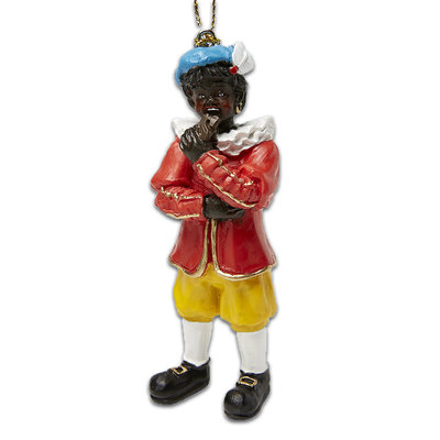 Typisch Hollands Black Pete - Snacks on a chocolate letter