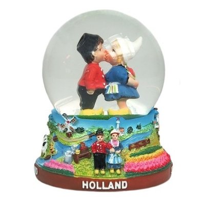 Typisch Hollands Schneekugel Dutch Kiss Couple - Groß 8 cm