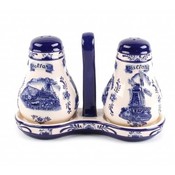 Typisch Hollands Salt and pepper shakers on a tray - Delft blue