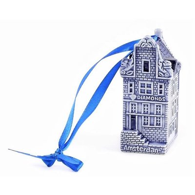 Typisch Hollands Order Delft Blue Christmas decoration at Typisch Hollands