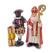 Typisch Hollands Sinterklaas und Gift Pete stehen.