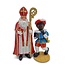 Typisch Hollands Sinterklaas en Cadeau-Piet staand. (groot)