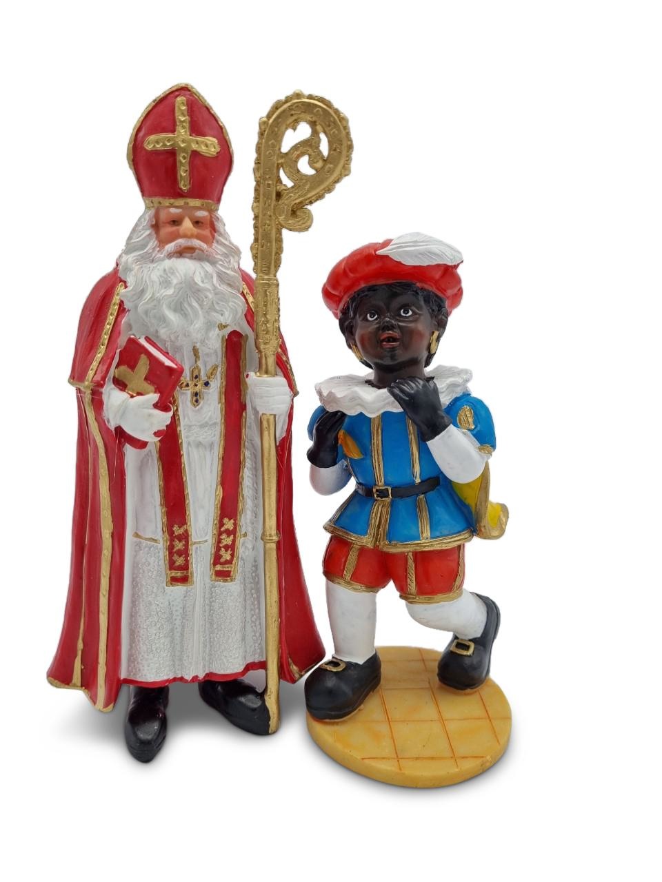 slank Avonturier Vooraf Buy Nostalgic figures online? Sinterklaas and Zwarte Piet standing -  www.typical-dutch-giftshop.com | worldwide shipping.