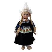 Matix Puppe in traditioneller Kleidung (schwarz), 26 cm
