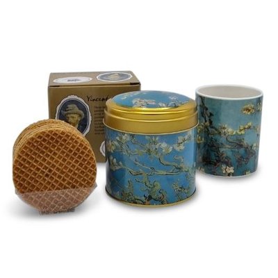 Typisch Hollands Gift set van Gogh Mug and Tin Stroopwafels - Almond Blossom