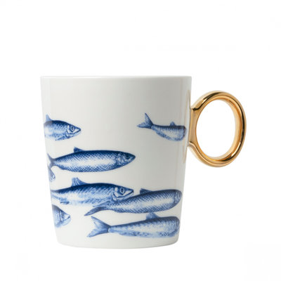 Typisch Hollands Luxury mug - Delft blue fish (gold ear)
