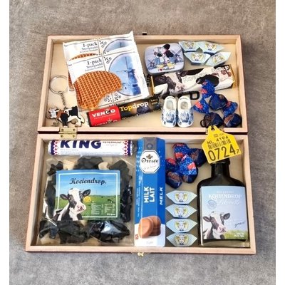 www.typisch-hollands-geschenkpakket.nl Holland - XL Gift box with Dutch delicacies and gifts