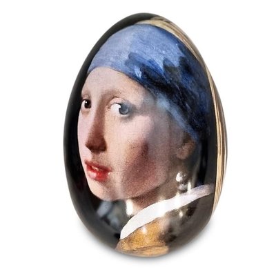 Typisch Hollands Easter egg (tin) filled with chocolate eggs - the girl with the pearl 150 grams