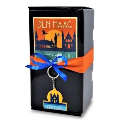Typisch Hollands Luxury gift set The Hague (Mug and Tin) stroopwafels & hopjes