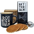 Typisch Hollands Thee -Mok en Stroopwafels - Rotterdam - Gratis Thee-ei