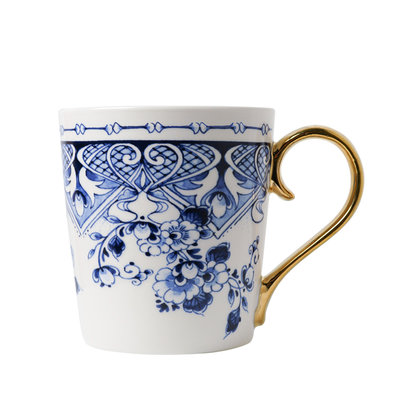 Typisch Hollands Delfter Blau - Luxusbecher - mit goldenem Ohr. - Blumenmotiv