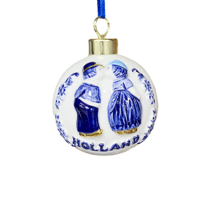 Matix Christmas ornament round kissing couple Delft blue with gold
