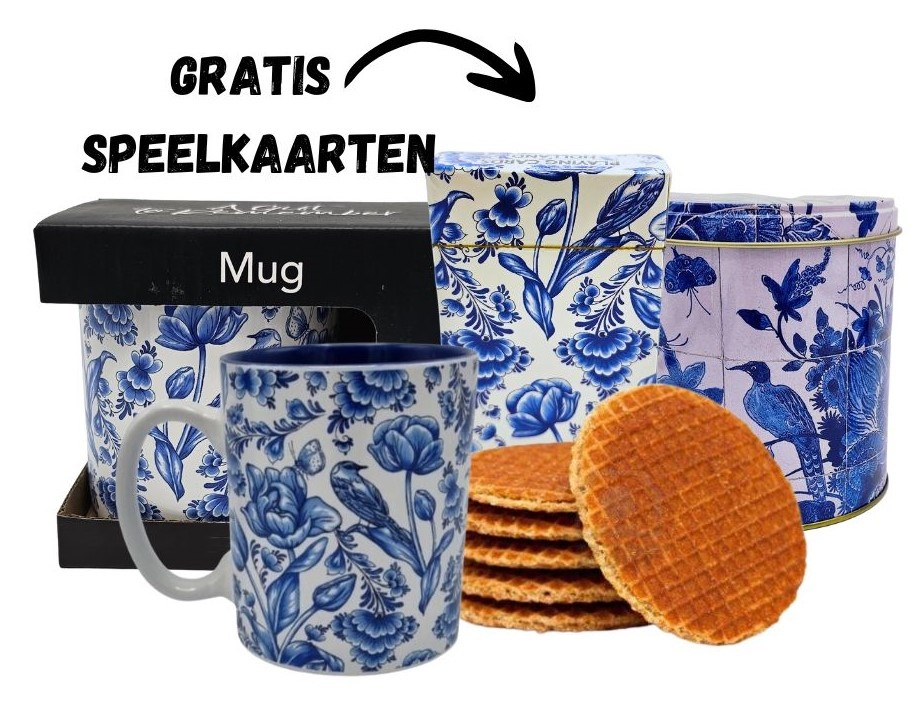 Brullen Feest Actie Stroopwafels in blik & Mok met GRATIS speelkaarten ( Delfts blauw) -  Typisch Hollands.