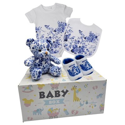 www.typisch-hollands-geschenkpakket.nl Baby gift package - Little bear - Baby 0-6 months