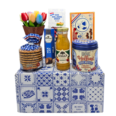 www.typisch-hollands-geschenkpakket.nl Typical Dutch delicacies package (Delft blue box)