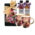 Typisch Hollands Gift box Mugs 2 pieces (with 2 coffee liqueurettes)