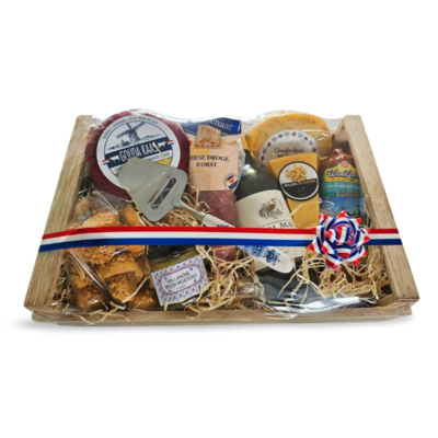 Typisch Hollands Cheese - deli package package in wooden crate