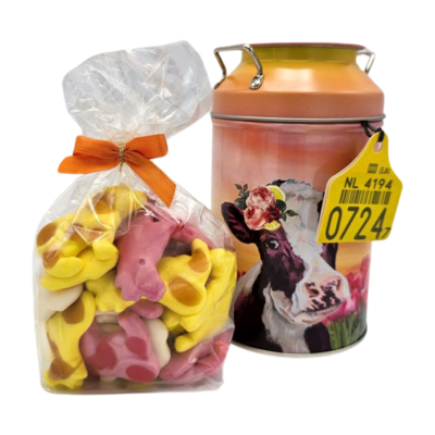 www.typisch-hollands-geschenkpakket.nl Gift package cows - Wiebe van der Zee (milk can) - Fruit cows