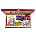 www.typisch-hollands-geschenkpakket.nl Gift box - Holland gifts - theme Holland kissing couple