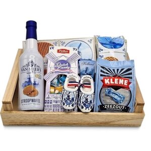 Typisch Hollands Dutch gift package - Typical Dutch delicacies.