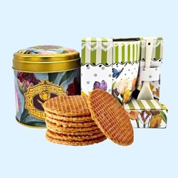 Geschenksets mit Sirupwaffeln und Becher