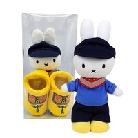 Typisch Hollands Nijntje cadeauset -knuffel en slofjes (0-6 maanden)