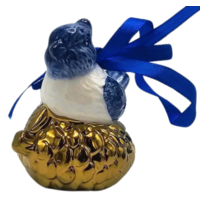 Typisch Hollands Kerstornament vogel op gouden dennenappel  Delfts-blauw