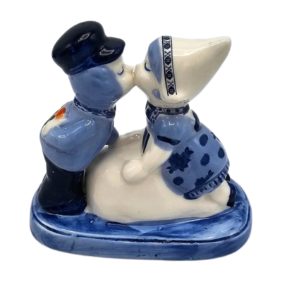 Typisch Hollands Kissing couple love Holland Delft blue - 10 cm in gift box