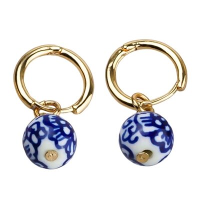 Heinen Delfts blauw Delft blue bead earrings