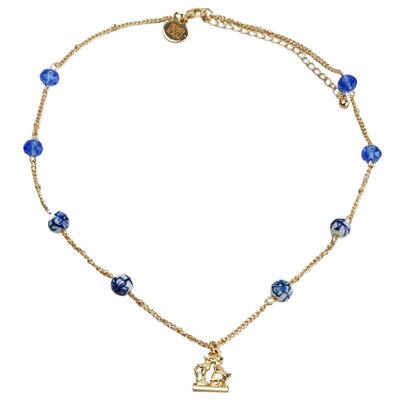Typisch Hollands Necklace with Delft blue beads - Holland kissing couple