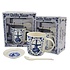 Typisch Hollands Geschenkset Delfter Blaubecher mit Löffel und Untertasse und Schachtel Sirupwaffeln (6er-Pack)