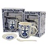 Typisch Hollands Gift set Delft blue mug with spoon and saucer and box of syrup waffles (6 pack)