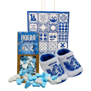 www.typisch-hollands-geschenkpakket.nl Baby geschenkenpakket (0-6 maanden)- Holland - Delfts blauw