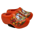 Typisch Hollands Holland-Magnet 2 orangefarbene Holzschuhe.