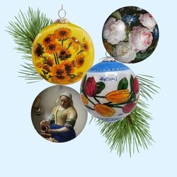 Kerstballen gekleurd