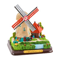 Typisch Hollands Poldermolen polystone 12 cm - grijs -in transparante geschenkverpakking
