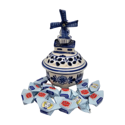 Typisch Hollands Bonbonschale mit Windmühle – gefüllt mit Zeeland-Babbelaars