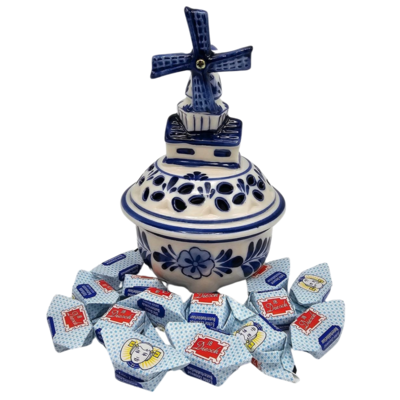 Typisch Hollands Candy bowl with windmill - filled with Zeeland babbelaars