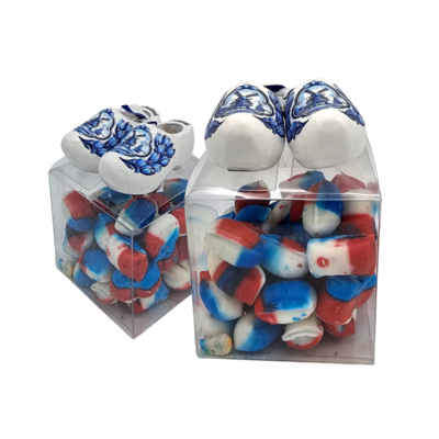 Typisch Hollands Souvenir box - Dutch candy and Delft blue wooden clogs.