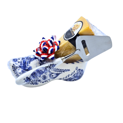 Typisch Hollands Cheese gift - Clog - cheese and cheese slicer.