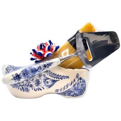 Typisch Hollands Cheese gift - Clog - cheese and cheese slicer.
